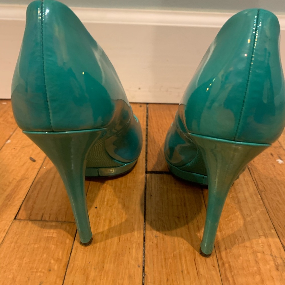 Heels - Picture 3 of 4